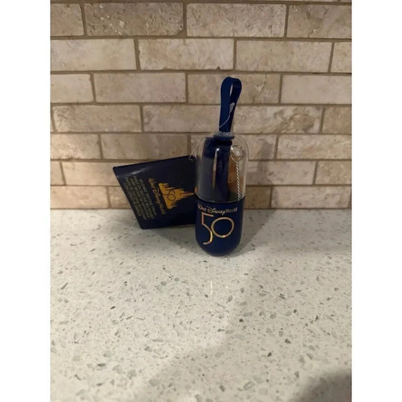 Walt Disney World 50th Anniversary Reusable Silicone Straw Set dt - Picture 1 of 2
